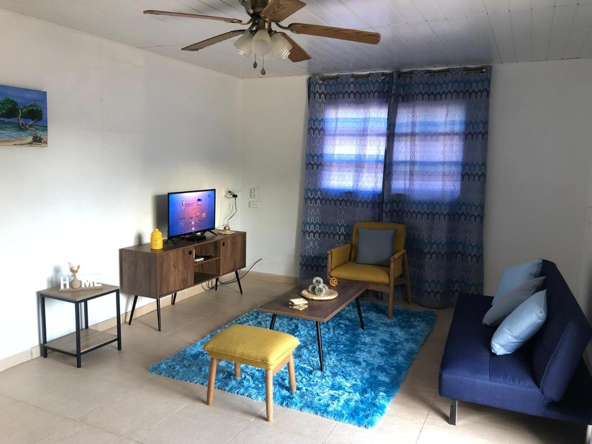 Local Home Aruba Oranjestad Bagian luar foto